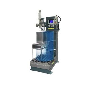 Machine de remplissage TAKARA TFM-300SX-CB, équipement automatique de remplissage de barils de savon liquide, fabrication japonaise - Product Image 1