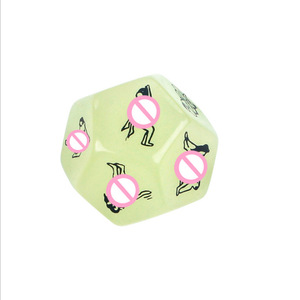 Jeu de dés lumineux pour couples, 12 positions, pour adultes, pour le jeu de rôle, les préliminaires amusants, les jeux romantiques, les jeux coquins, les jouets sexuels brillants - Product Image 5