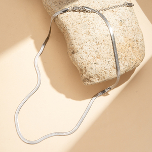 สร้อยข้อเท้าสแตนเลสคุณภาพสูง ดีไซน์คลาสสิค ลายก้างปลา สร้อยคอเหล็กไทเทเนียม - Product Image 3
