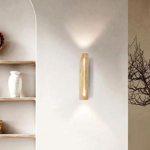 โคมไฟติดผนังด้านบนสำหรับหัวเตียงในห้องนอนของร้านอาหารหรือเกสต์เฮาส์ สไตล์วบิซาบิ ทำจากไม้วอลนัทสีเหลือง พร้อมพื้นหลังลายหินอ่อน - Product Image 2