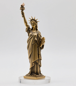 Tượng Nữ thần Tự do thiên thần cầm đuốc đang được giảm giá. Tượng kim loại, điêu khắc bằng đồng thau. - Product Image 2