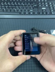 Tragbarer HiFi-Musik-MP3-<span class=keywords><strong>Player</strong></span> mit MP4-Videowiedergabe, FM-Rekorder, 2,4-Zoll-Vollbild-<span class=keywords><strong>Touchscreen</strong></span>, Ultradünn und Kabellos - Product Image 3