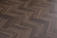 Parquet stratifié chêne foncé chevron HDF AC4 imitation noyer, système clic, pour salon et villa de luxe