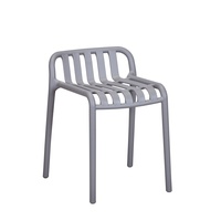 Tabourets de bar modernes de petite taille pour la maison, utilisation en extérieur, tabourets empilables au design simple pour le jardin, le balcon, chaise en plastique
