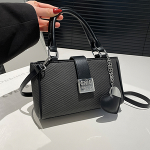 Borsa a tracolla per giovani donne con <span class=keywords><strong>Design</strong></span> alla <span class=keywords><strong>moda</strong></span> <span class=keywords><strong>e</strong></span> grazioso stile a strisce a forma di cuore a forma di Plaid da donna - Product Image 2