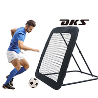 Cible de football réglable DKS OEM/ODM avec filet en PE durable, écologique, cadre pliable 124x124cm pour l'entraînement