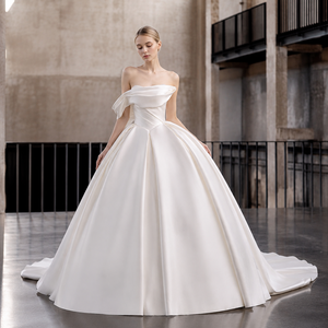 <span class=keywords><strong>Abito</strong></span> da <span class=keywords><strong>sposa</strong></span> a ball gown asimmetrico monospalla con corpetto drappeggiato in raso, <span class=keywords><strong>abito</strong></span> da <span class=keywords><strong>sposa</strong></span> principessa con strascico a cappella e schiena scoperta, motivo floreale - Product Image 1