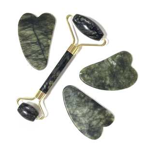 Kit de masaje facial de <b>jade</b> natural - Product Image 1