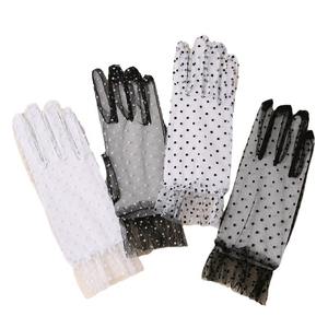 <span class=keywords><strong>Noir</strong></span> Sheers Gants Extensibles Dames Accessoires Plein Doigt Dot <span class=keywords><strong>Tulle</strong></span> Mitaines Femmes Court Dentelle Gants pour Mariage - Product Image 5