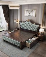 Cama Matrimonial Moderna de Lujo Tapizada en Cuero con Diseño Tufted, Estructura de Madera de Roble Macizo con Tallado Dorado, Muebles Ecológicos para Dormitorio