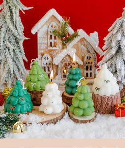 Bougie parfumée en forme d'arbre de Noël 3D mignonne avec nœud décoratif, bougie de Noël pour la table des fêtes, ornement de bureau à domicile - Product Image 1