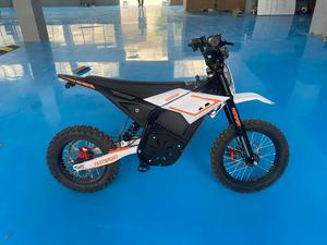 2000W Dirt Bike 60V 25Ah Lithium Battery 130kg Brushless Motor Sensor Waterproof Motorcycle 60-70km - Product Image 4