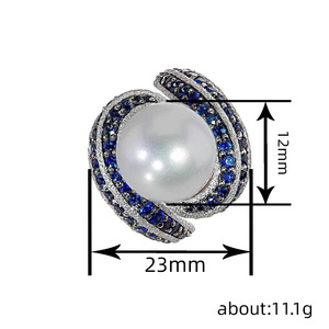 Anello Cocktail T0775 in Argento 925 con Perla di Acqua Salata e Gemme Blu, Gioiello Raffinato da Donna per Matrimonio - Product Image 4