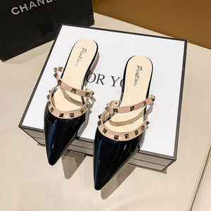 Sandalias Cómodas y Transpirables para Mujer, con Punta Brillante, Tacón Bajo, Diseño con Remaches, para Uso Diario, Ocio y Aire Libre - Product Image 2