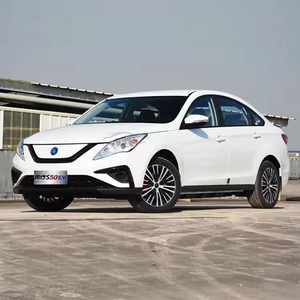 <span class=keywords><strong>Voiture</strong></span> familiale berline la plus vendue sur le <span class=keywords><strong>marché</strong></span> chinois avec Dongfeng New Autos Sedan S50 <span class=keywords><strong>Voiture</strong></span> berline pratique - Product Image 2