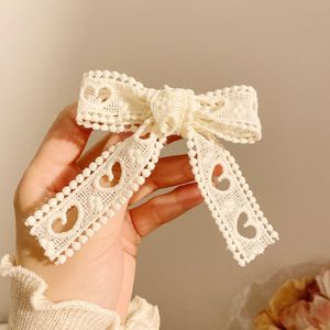 Pinza para el cabello con diseño de corazón de encaje superdelicado y hueco, lazo dulce con cinta, accesorio para cabello largo y corto, a la moda para mujeres. - Product Image 4