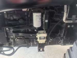 Tracteur agricole New Hollands d'occasion 4WD avec chargeur - Product Image 3