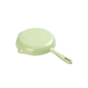 Sartén Redonda de Hierro Fundido Esmaltado, Apta para Exteriores, 26 cm - Product Image 4