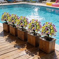 Bouquet de fleurs artificielles de primula à trois couleurs avec piquet de fixation au sol pour décoration extérieure