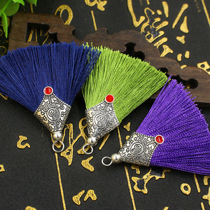 Pendientes de borla con diseño de sombrero, 5 cm, forma de boca de pez y abanico, de plata tibetana y poliéster, unisex, estilo bohemio, accesorios de joyería - Product Image 2