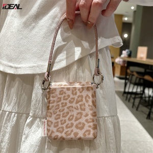 <span class=keywords><strong>เคส</strong></span>โทรศัพท์ลายเสือดาวแฟชั่น IDEAL Factory พร้อมสายคล้องมือและกันกระแทก สำหรับ Samsung Galaxy Z Flip5 6 7 Zflip7FE - Product Image 6