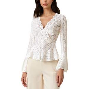 Blusa de encaje para mujer con cuello en V, manga acampanada, top transparente, para fiesta, color blanco - Product Image 5