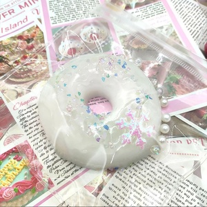 ราคาขายส่ง ของเล่นบีบ TPR นุ่มๆ รูปอุ้งเท้าแมว ใสๆ วิบวับ ของเล่นบีบคลายเครียดสำหรับเด็ก - Product Image 6