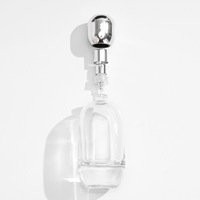 Flacon de parfum de luxe en verre haut de gamme de 100 ml (3,4 oz) avec pompe pulvérisatrice, capuchon lourd et forme unique – Flacon de parfum haut de gamme