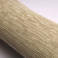 Papier peint fonctionnel de style simplicité Revêtement mural imperméable pour hôtel avec texture à rayures spéciale Papier peint en tissu vinyle à faible quantité minimale de commande