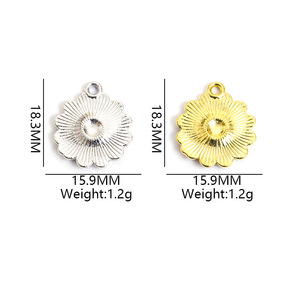 <span class=keywords><strong>Ciondolo</strong></span> a forma di fiori, margherite e coccinelle in lega smaltata, ideale per braccialetti e collane fai da te, per la creazione di gioielli. - Product Image 3