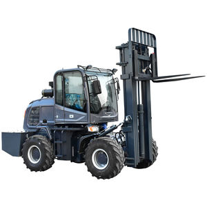 מלגזה שטח 2.5 טון 4x4 עם הנעה לכל ארבעת הגלגלים למשטחים לא מרופדים שונים, ניתנת להתקנת אביזרים. - Product Image 3