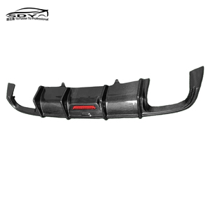 Diffusore Posteriore in Fibra di Carbonio Stile KB con Luce per <span class=keywords><strong>Audi</strong></span> <span class=keywords><strong>A4</strong></span> B9 <span class=keywords><strong>Allroad</strong></span> 2017-2019 - Product Image 4