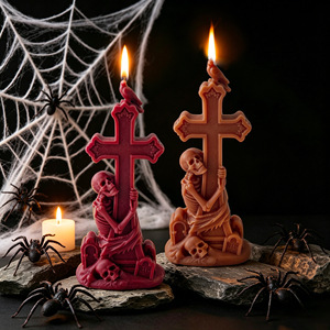 Vela perfumada con forma de cruz y calavera de Halloween, vela de cera con diseño de lápida sangrienta para decoración espeluznante del hogar - Product Image 3