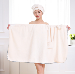 Gonna per <span class=keywords><strong>accappatoio</strong></span> in microfibra <span class=keywords><strong>e</strong></span> <span class=keywords><strong>set</strong></span> di <span class=keywords><strong>asciugamani</strong></span> per asciugare i capelli - Product Image 4