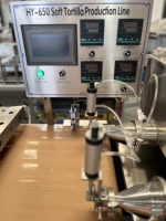 Machine automatique de fabrication de pain plat Luomo sur mesure, ligne de production de tortillas de maïs pour l'industrie agroalimentaire