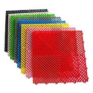 Dalles de sol en PVC emboîtables antidérapantes, écologiques, imperméables, de 18 mm, couleur personnalisée haute visibilité, pour garage, centre commercial, salle de sport - Product Image 1