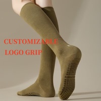 Chaussettes Pilates antidérapantes à hauteur du genou pour hommes et femmes, blanches personnalisées avec des rayures sexy, taille jeune, chaussettes Elite en coton pour les sports scolaires