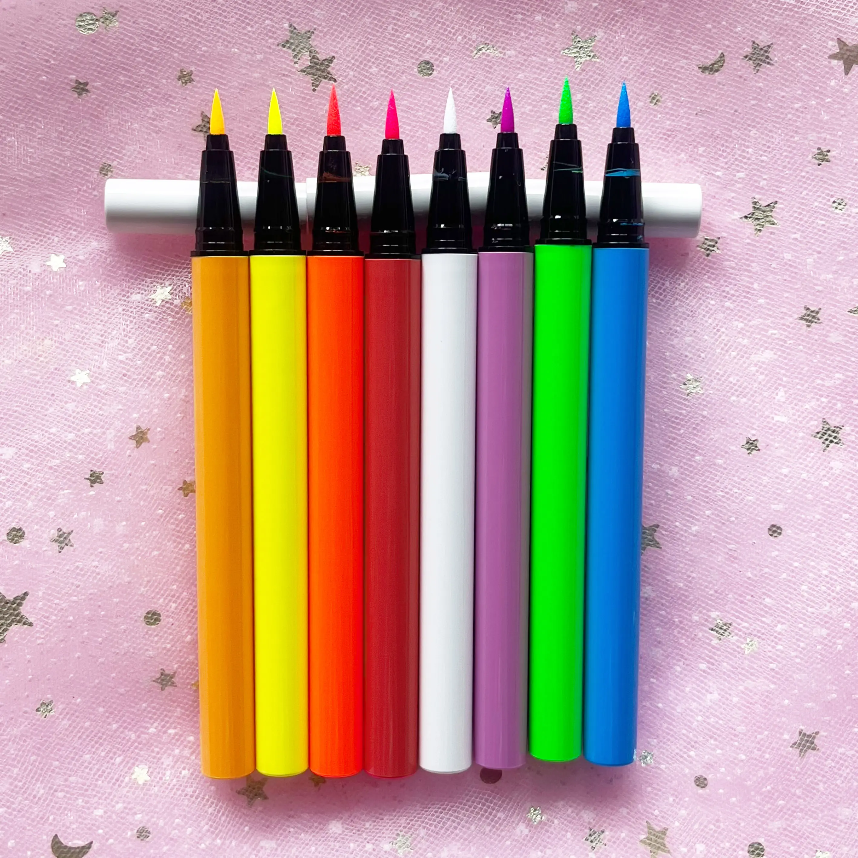 Özel aydınlık su geçirmez Neon jel sıvı Eyeliner kalem günlük kullanım için uzun ömürlü Mineral makyaj yüksek kalite aydınlık kalem