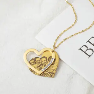Customized Heart Photo Necklace For Women Popular Engraved Picture Jewelry Trendy Gift Women Accessories