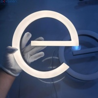 SKYSEEN Enseigne lumineuse LED personnalisée en acrylique 3D effet néon, lettres éclairées, logo rétroéclairé pour publicité murale et décoration commerciale