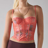 Top sexy respirant et fin de style corset à dos ouvert en dentelle à la française avec une belle sangle dorsale