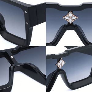 Lunettes de soleil carrées surdimensionnées de luxe en cristal UV400 pour hommes et femmes, tendance 2025, avec logo personnalisé, vente chaude - Product Image 4