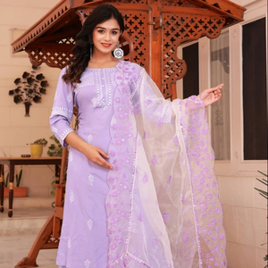 Hermosos Conjuntos de Kurta, Palazzo y Dupatta Casuales de Algodón Color Lavanda, Mejor Precio, Venta al Por Mayor para Mujeres, OEM - Product Image 1
