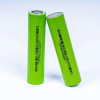 Cellule de batterie LiFePO4 32140 3.2V 15Ah, cellule cylindrique rechargeable au phosphate de fer et de lithium, longue durée de vie pour le stockage d'énergie