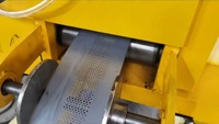 Machine de formage de tôles de toiture en acier PPGI GL à haute efficacité Yousheng avec moteur servo et machine à porte automatique à volet roulant