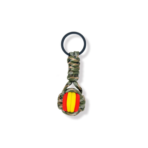 Llavero Ilan con Esfera de 30mm, Diseño de Bandera de España en Camuflaje Negro - Product Image 2