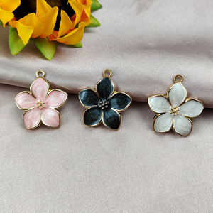 จี้สร้อยคออัลลอยรูปหยดน้ำสีทองรูปดาวห้ากลีบแบบทำมือพร้อมเครื่องประดับต่างหู - Product Image 6