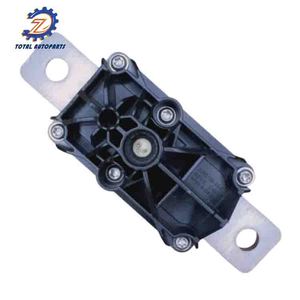 Fusibile Pirotecnico di Disconnessione Batteria ad Alta Tensione OEM 1064689-00-<span class=keywords><strong>J</strong></span> 106468900J per Tesla Model 3 <span class=keywords><strong>Y</strong></span> - Product Image 4