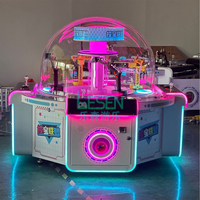 Machine de jeu d'arcade à monnayeur pour 3 joueurs, type 'Treasure Digger League', avec fonctions d'excavation et de distribution de cadeaux, et grue de jeu