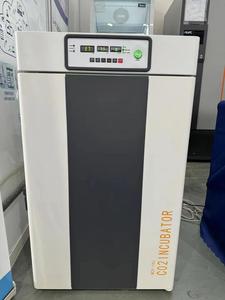 Incubadora de CO2 de 120L con Pantalla Digital, Incubadora de Dióxido de Carbono con Esterilización por Calentamiento Seco para Laboratorio, Modelo de Tres Gases Opcional - Product Image 4